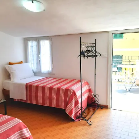 The Terrace Guest house Vernazza