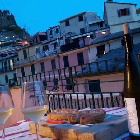 The Terrace * Vernazza